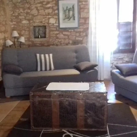 Maison Authentique Perigord-quercy Tatil Evi *