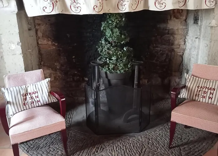 Maison Authentique Perigord-quercy Hébergement de vacances